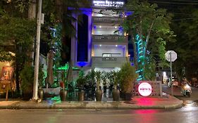 Nico'S Hotel And Skybar