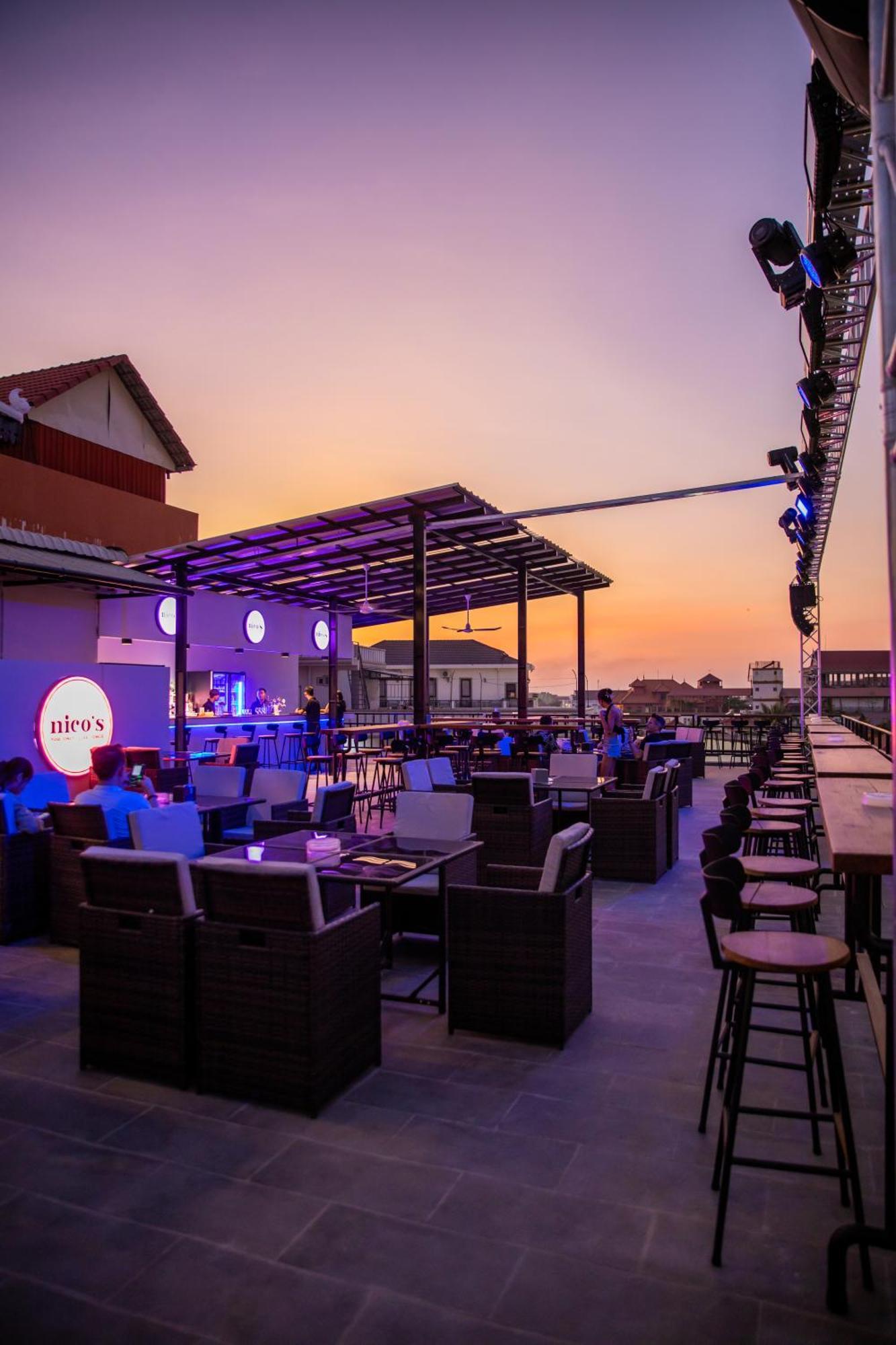 Nico'S Hotel And Skybar Ciudad de Siem Riep Exterior foto
