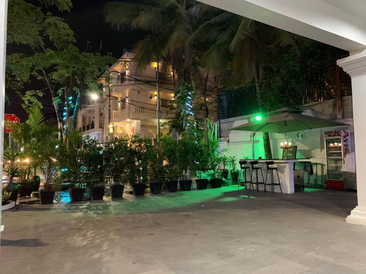 Nico'S Hotel And Skybar Ciudad de Siem Riep Exterior foto